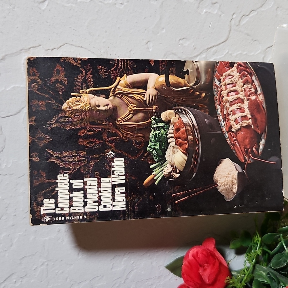 THE COMPLETE BOOK OF ORIENTAL COOKING Mary Waldo 1965 Softcover Vintage